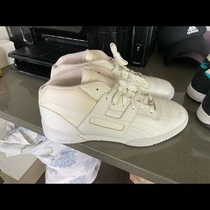Reebok Mid top sneakers